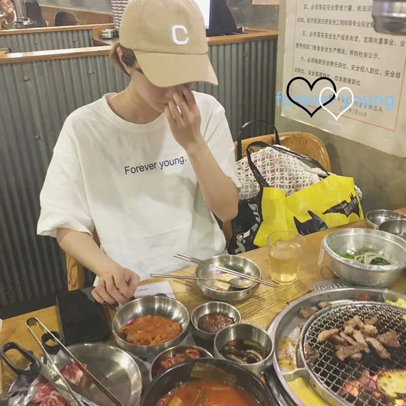 Футболки женские универсальные с буквенным принтом и круглым вырезом простые