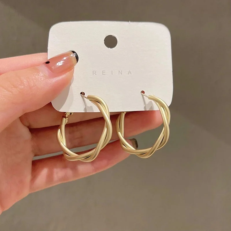 

Korean Metal Round Small Hoop Earrings for Women Simple Gold Silver Color Geometric Cute Elegant Earings Fashion Jewelry