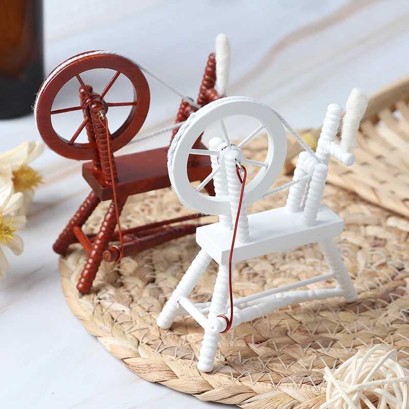 

1Pc New 1/12 Dollhouse Miniature Wooden Spinning Wheel Doll House Furniture Model
