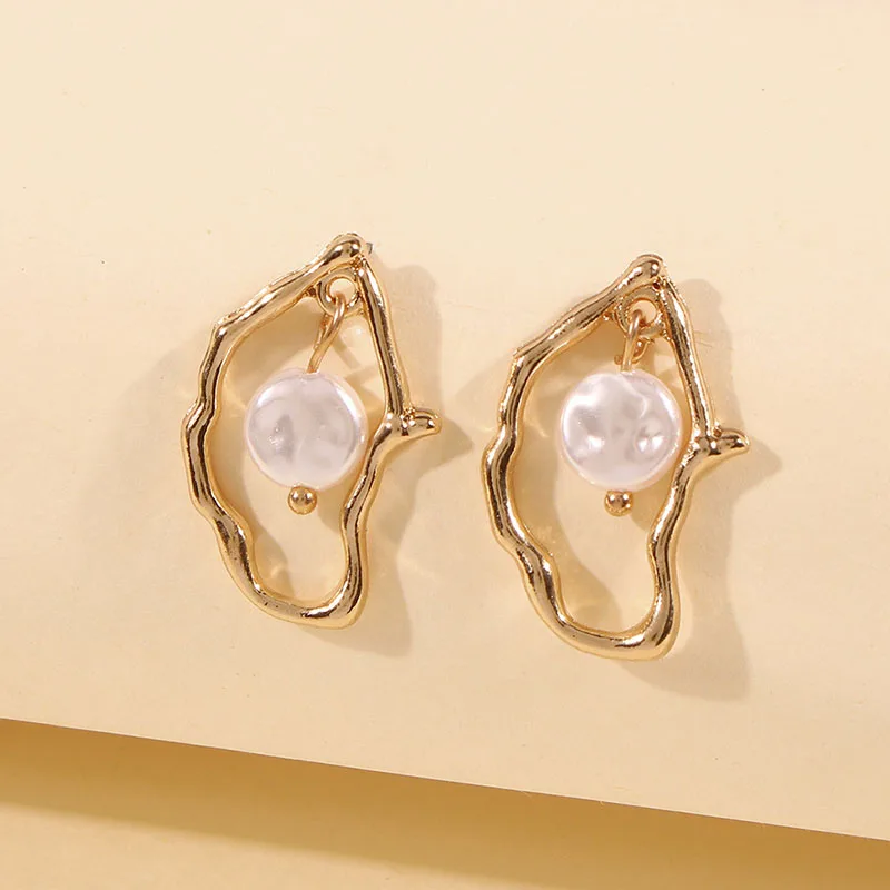 

Women's Earrings Korean Imitation Pearl Drop Earrings Statement Geometric Gold Dangle Pearl Earring for Women 2021 Trend Jewelry