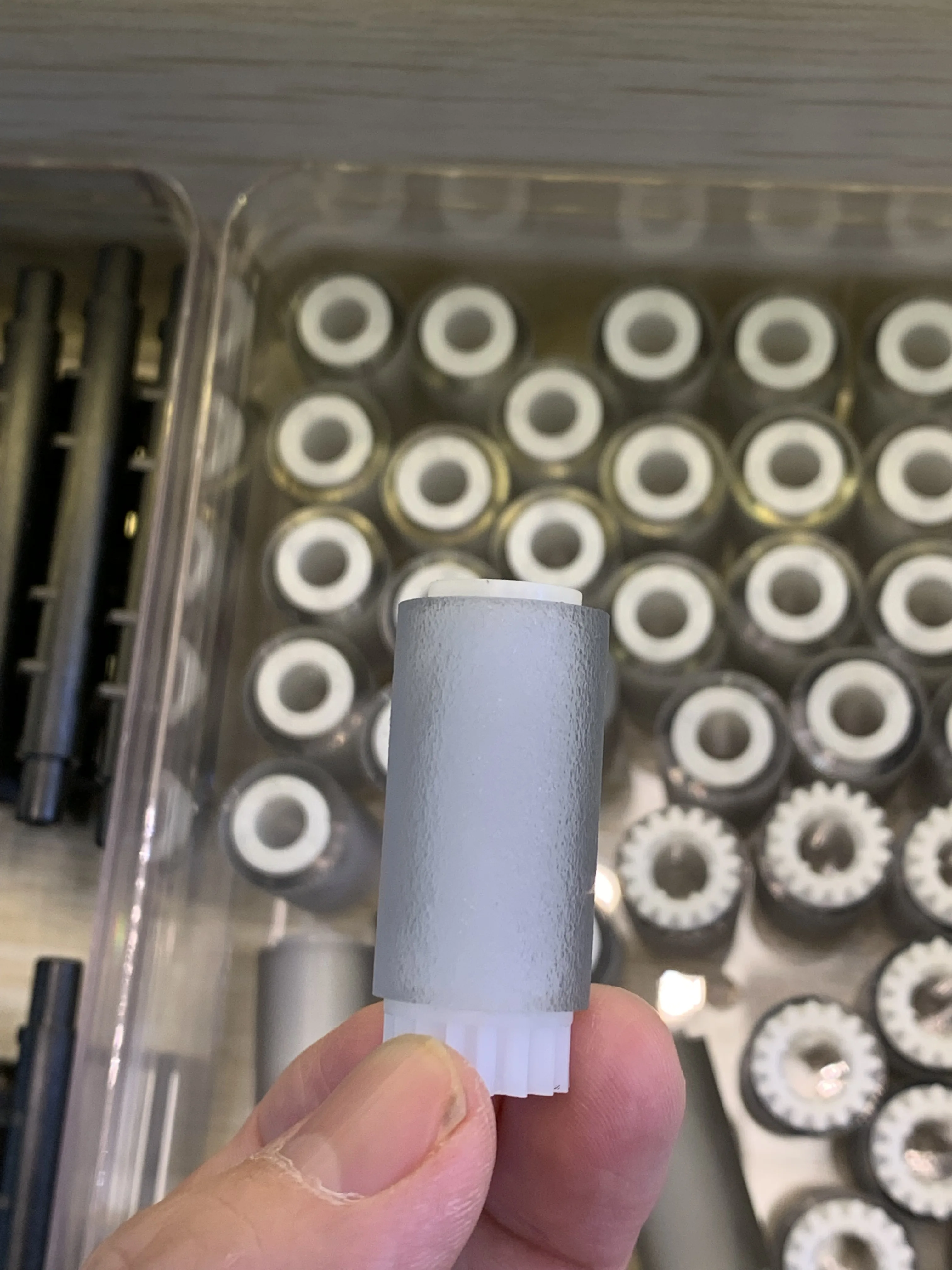 

FC6-6661-000 FC7-9502-000 FC7-9381-000 pickup roller for Canon IR2520i 2525 2530 2535 2545 2002 2202