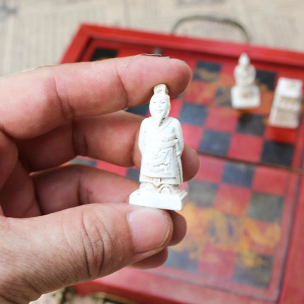 

Wooden International Chess Set with Felted Game Board Interior for Storage Adult Kids Beginner Chess Board Christmas Gift
