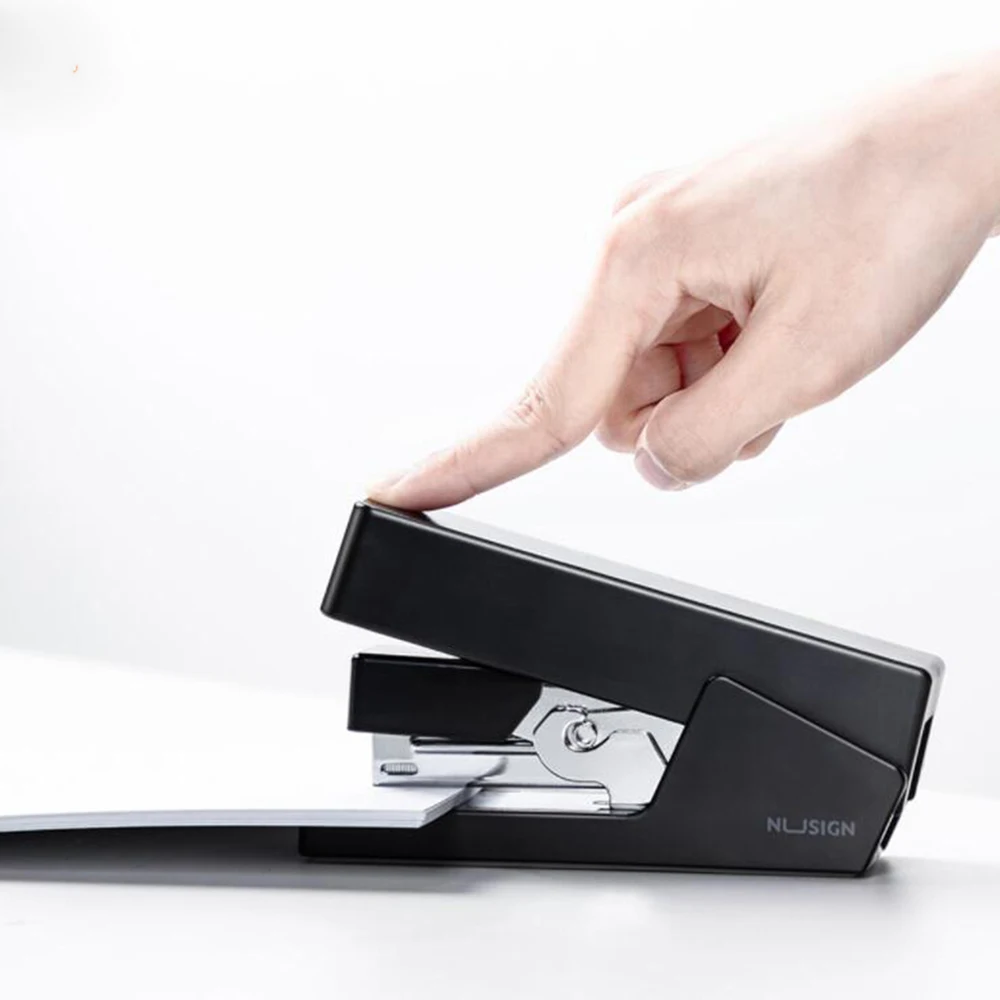 Экономичный степлер NUSIGN черный с одним пальцем стальная энергосберегающая