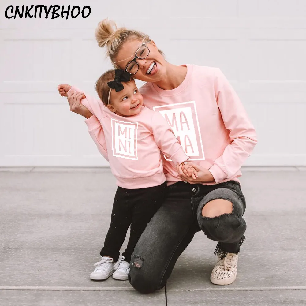 

Mother Kids Family Sweatshirts MA MINI Letter Printed Clothes For Mom And Daughter Fashion Mommy And Me Clothes Family Look
