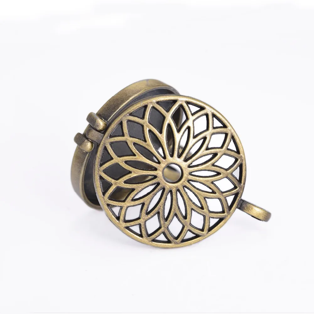 Подвеска серебряного цвета в античном стиле ажурный медальон виде подсолнуха