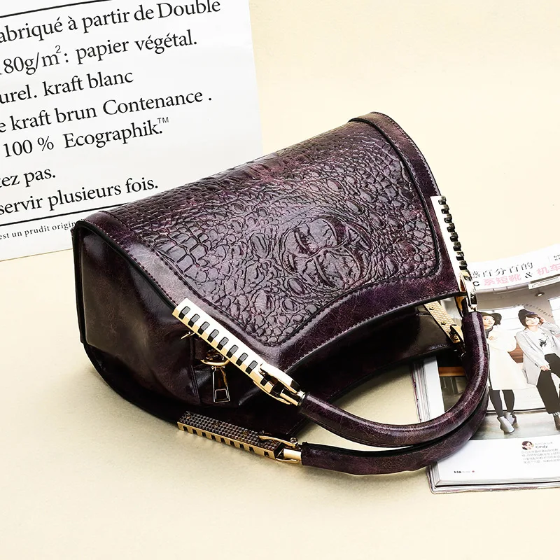 

2020 new European and American fashion Alligator Embossed women's bag slant span single shoulder handbag