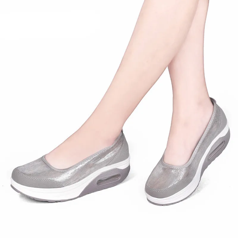 2020 женские туфли на плоской платформе. Женские мокасины. слипоны платформе