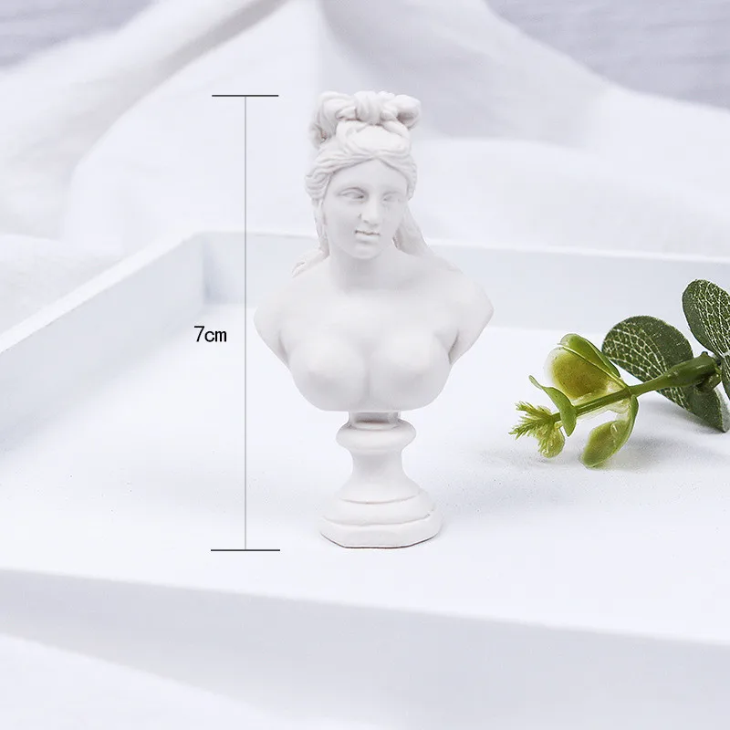

Newborn Photography Props Mini Props Infant Photo Shoot Accessories Art Sculpture Atist Theme Creative Props Resin Decorations