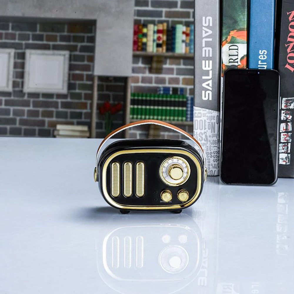 Digital FM radio multi-function MP3 player wooden handle portable retro bluetooth speaker support TF card / USB input | Дом и сад