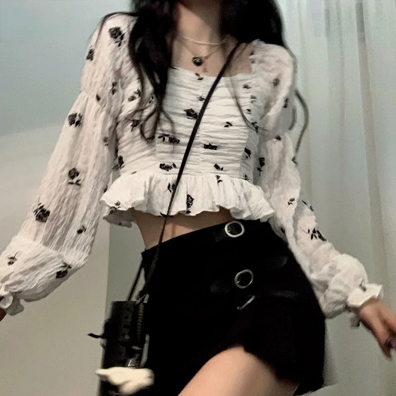 Блузка женская с оборками и рукавами-фонариками милая универсальная винтажная