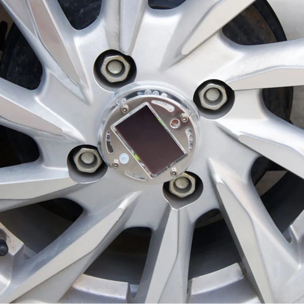 Светодиодный светильник RGB на солнечной энергии для автомобиля 4 режима цветная