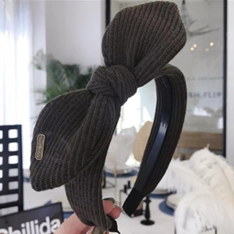 Повязка на голову женская шерстяная однотонная с бантом аксессуар для волос