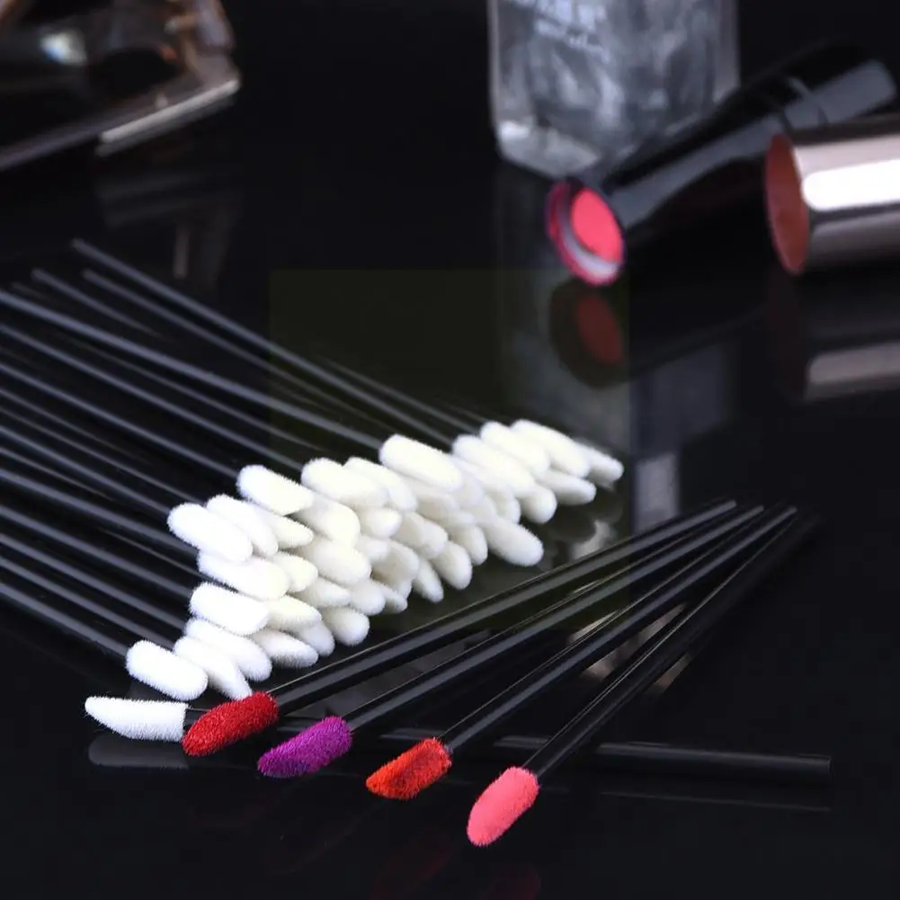 

50pcs New Disposable Cosmetic Lip Brush Lipstick Lip Glossy Brushes Gloss Eyeshadow Cleaner Pen Tools Wands Makeup Applicat J3a9