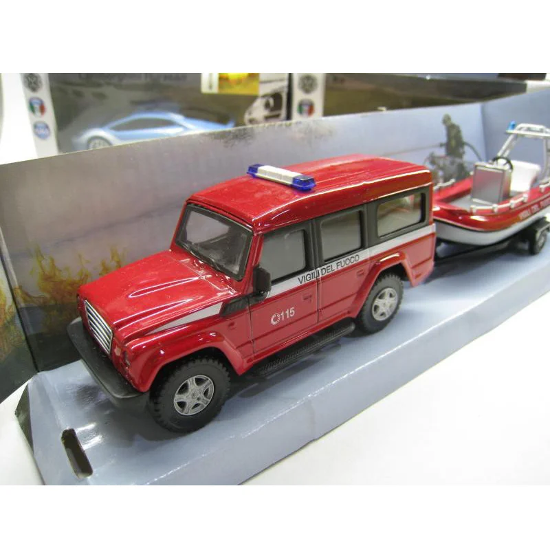 

Литый под давлением в масштабе 1/43, вездеходный автомобиль IVECO Towboat, модель автомобиля из сплава, коллекционная Специальная цена, статическое...