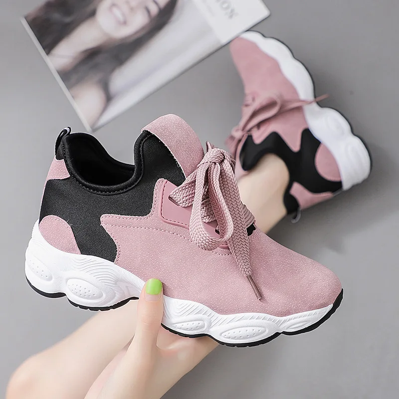 Удобные кроссовки женская обувь на плоской подошве Осенняя из искусственной