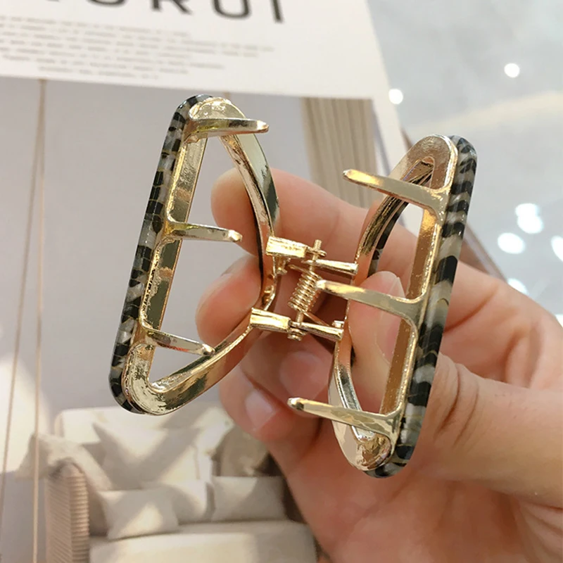 

1Pcs Fashion Small Simple Wild Geometric Hair Claw For Women Girls Clamps Hair Crab Metal Hair Clip Claw Accessories Headwear