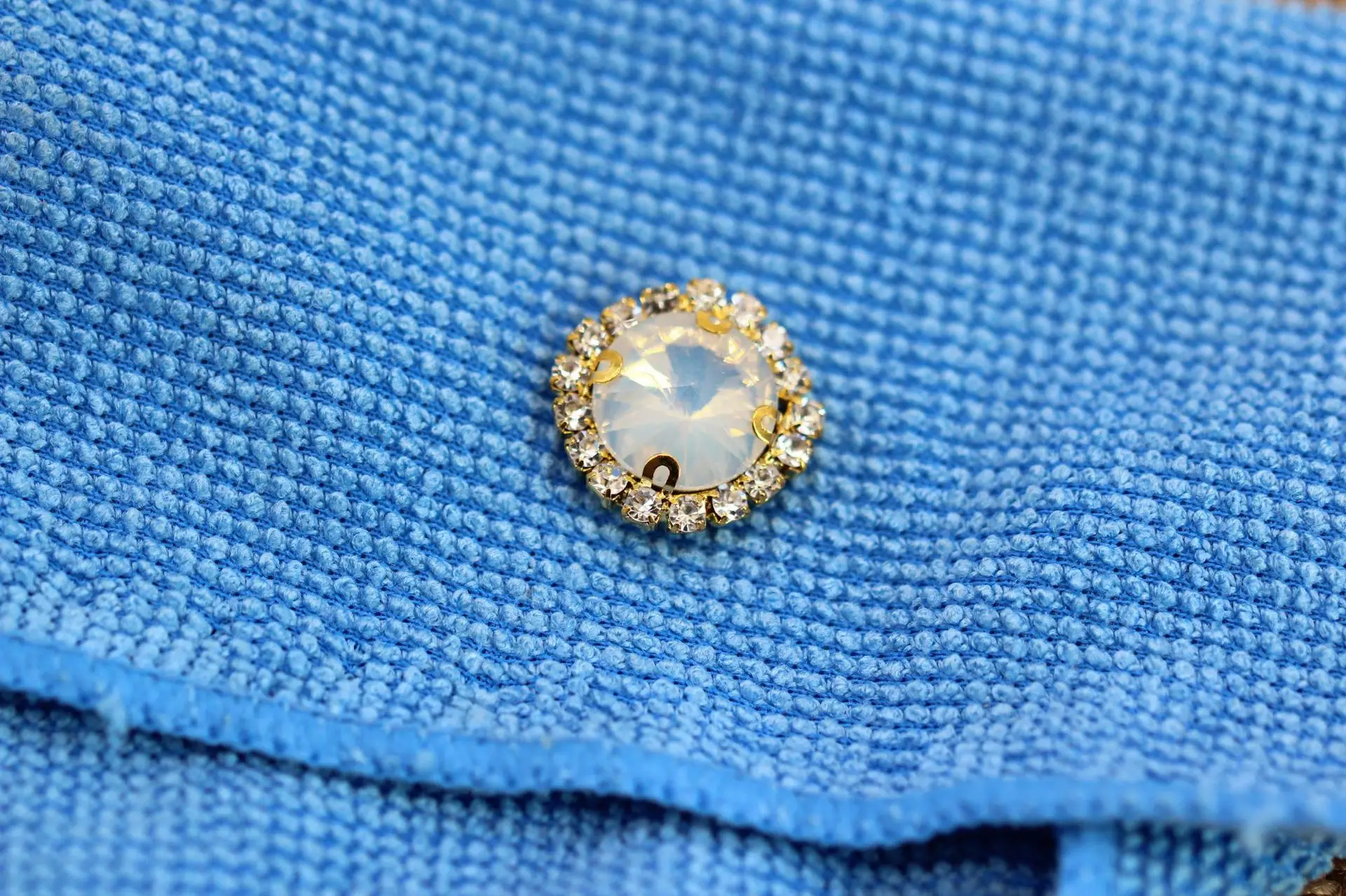 

High Quality 2pcs/ Bag Fashion Protein Lace Shiny Hand-sewn Diamond DIY Handmade Clothing Accessories Rhinestone