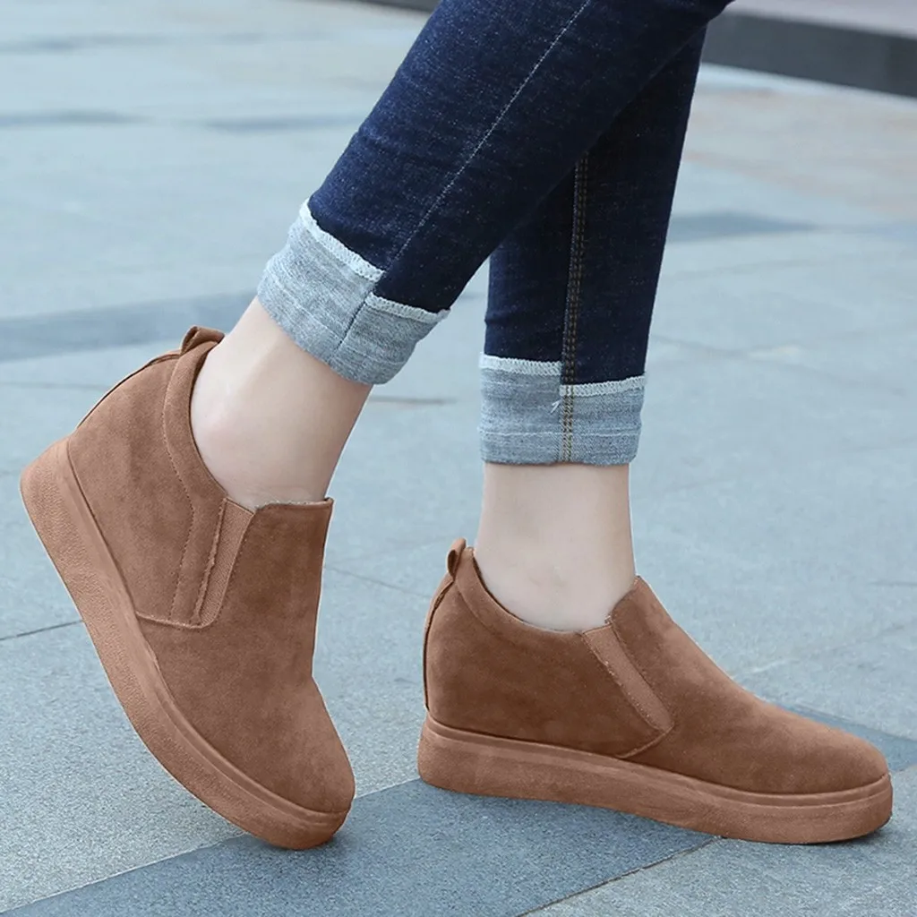 Замшевые женские кроссовки коллекция 2019 года дышащая обувь на танкетке из