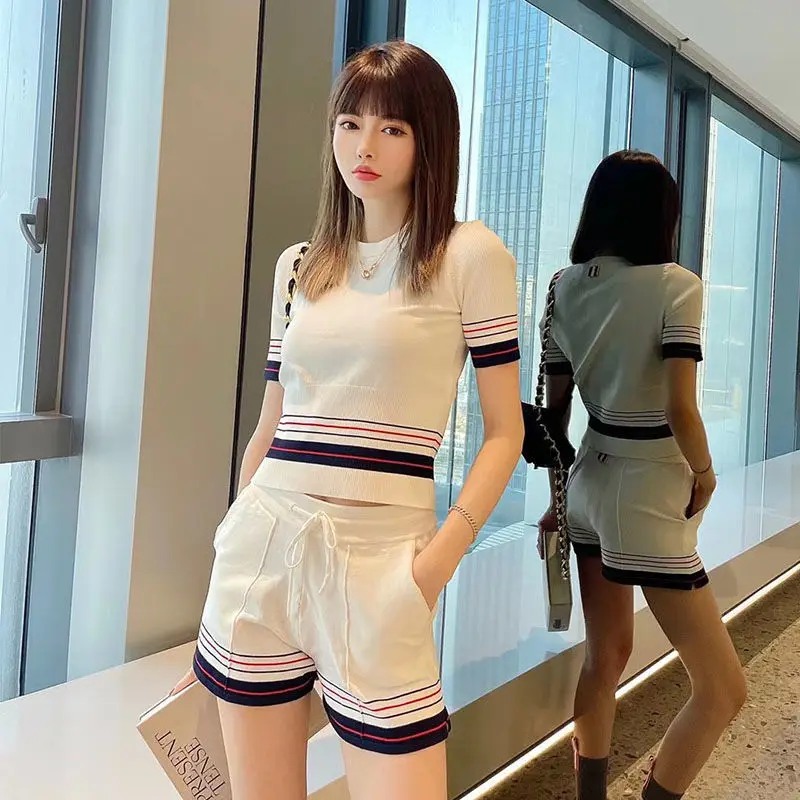 

New simple short sleeve knitted sports leisure Outfits 2021 new women's two-piece foreign style