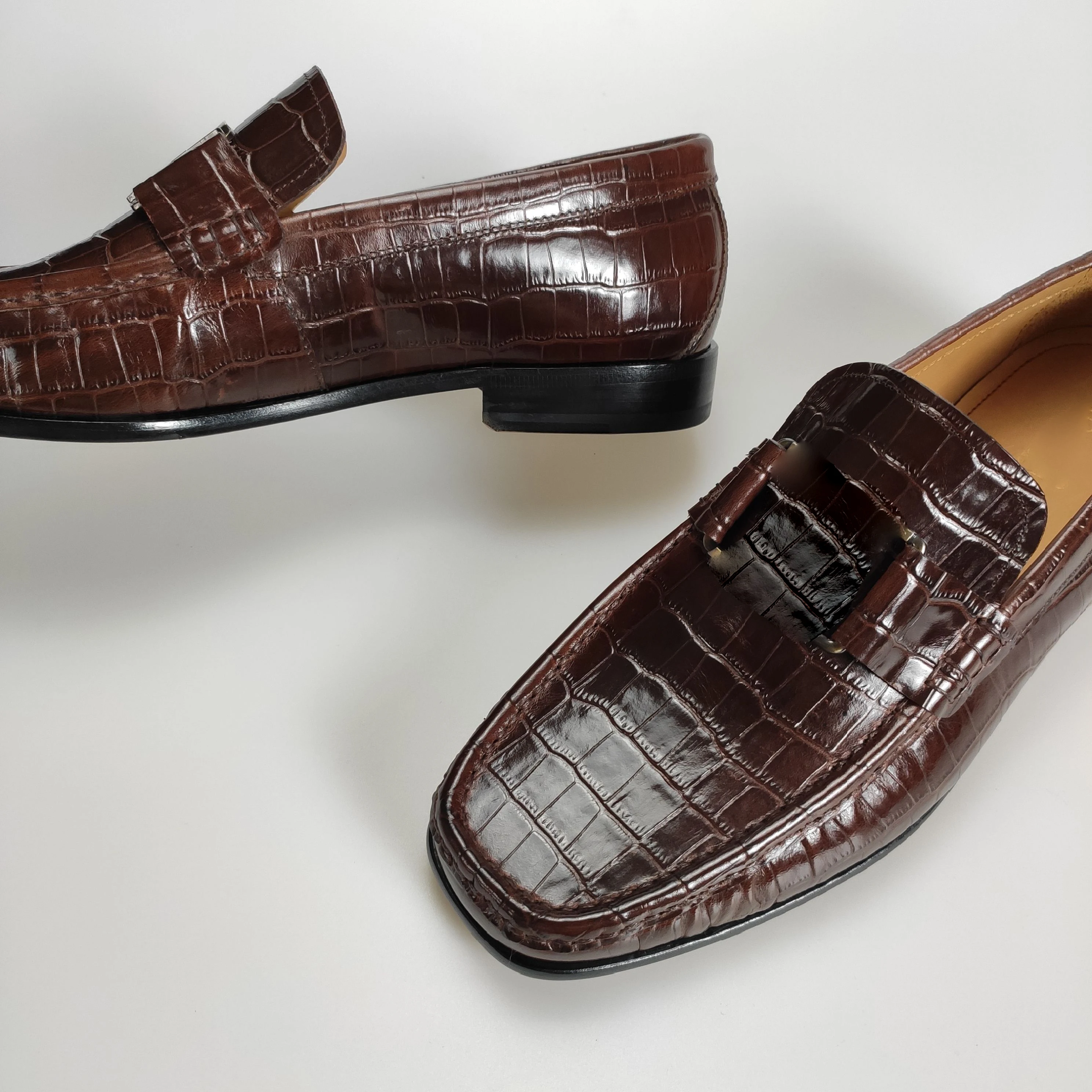 

Luxury designer's high-end leather shoes, original purchase quality, top hard goods, original metal buckle