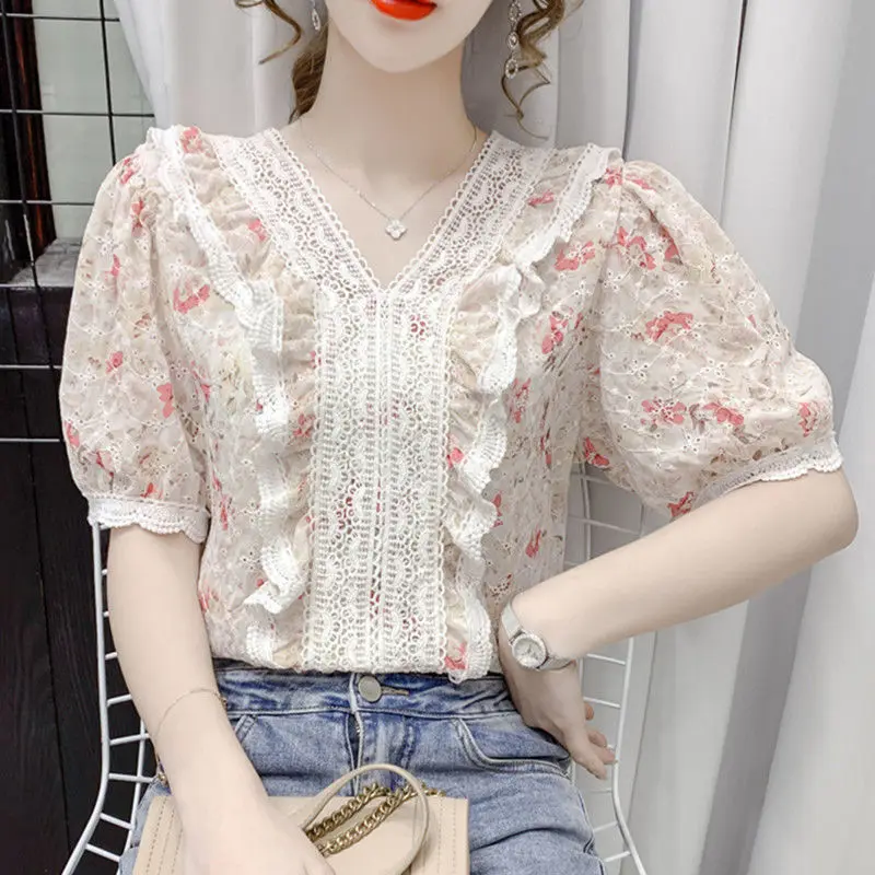 2021 new lace summer stitching chiffon shirt women retro western style embroidery floral short-sleeved shirt women's trend