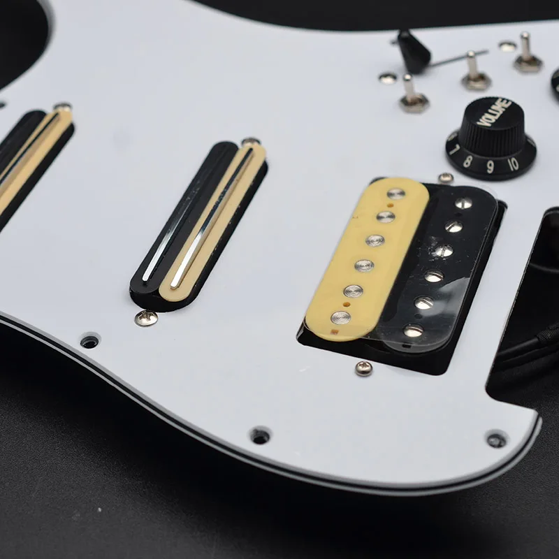 Электрическая гитара Duluxe Strat с проводкой Singlecut GP-панель загруженная