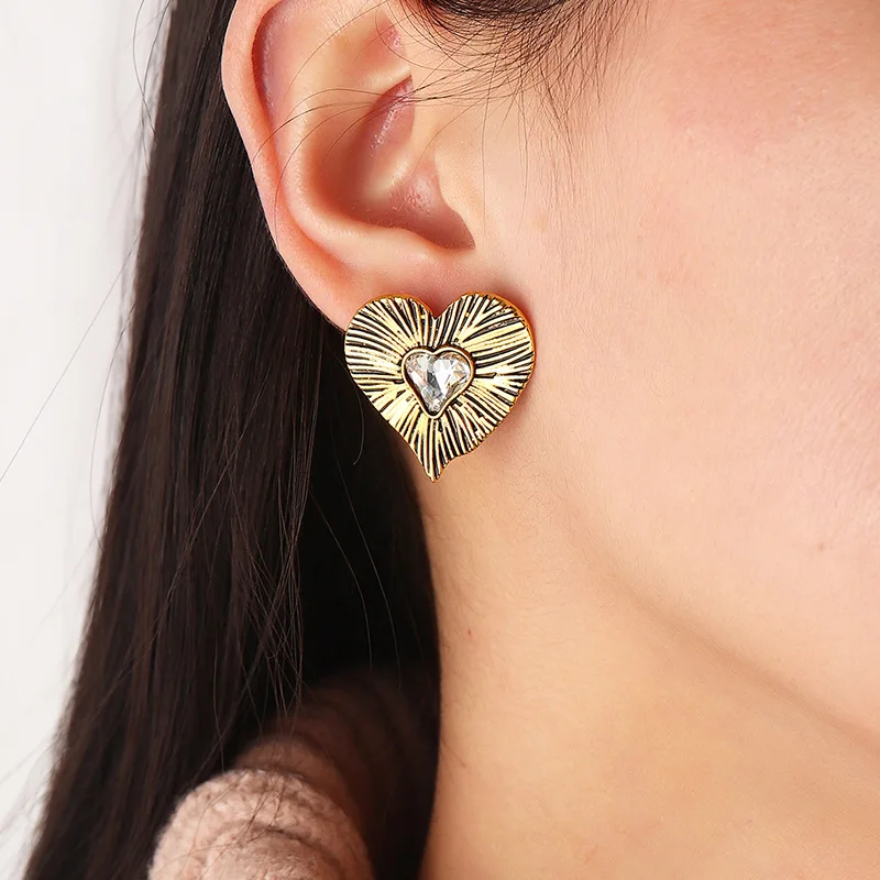 

Fashion Jewelry Retro Gold Love Earrings Simple Vintage Stars And Moon Heart Arcylic Rhinestone Dangle Earrings For Womens Girls