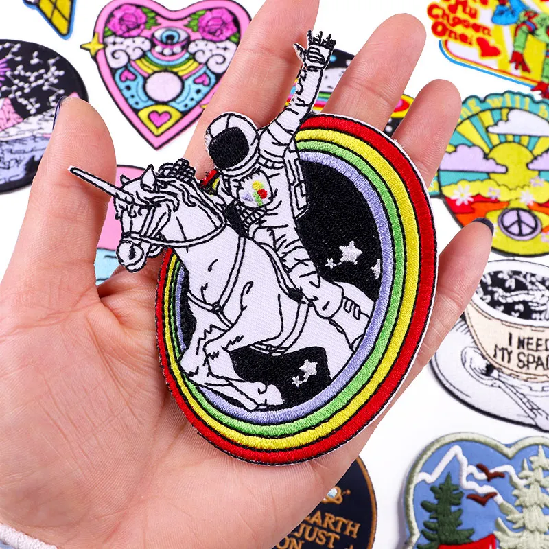 Термоклейкие нашивки с изображением космонавта астронавта инопланетянина НЛО -