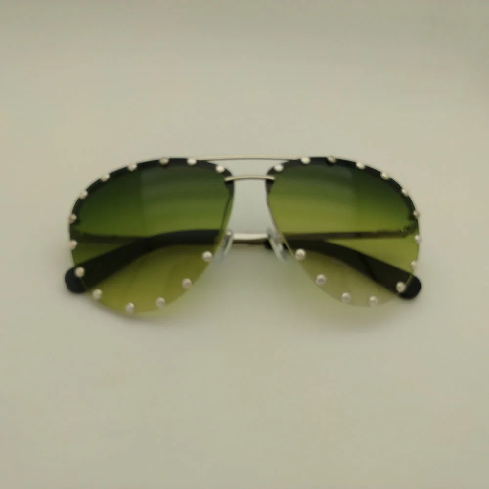 

Wholesale Trending Hot Products Retro Women Rimless Sunglasses Male For Women Trends 2020 Vintage Steampunk Sun Yellow Glasses