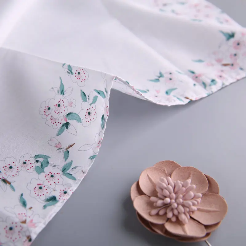 Женский носовой платок впитывающий пот 100% хлопок принт Сакура мягкий и тонкий 45*45