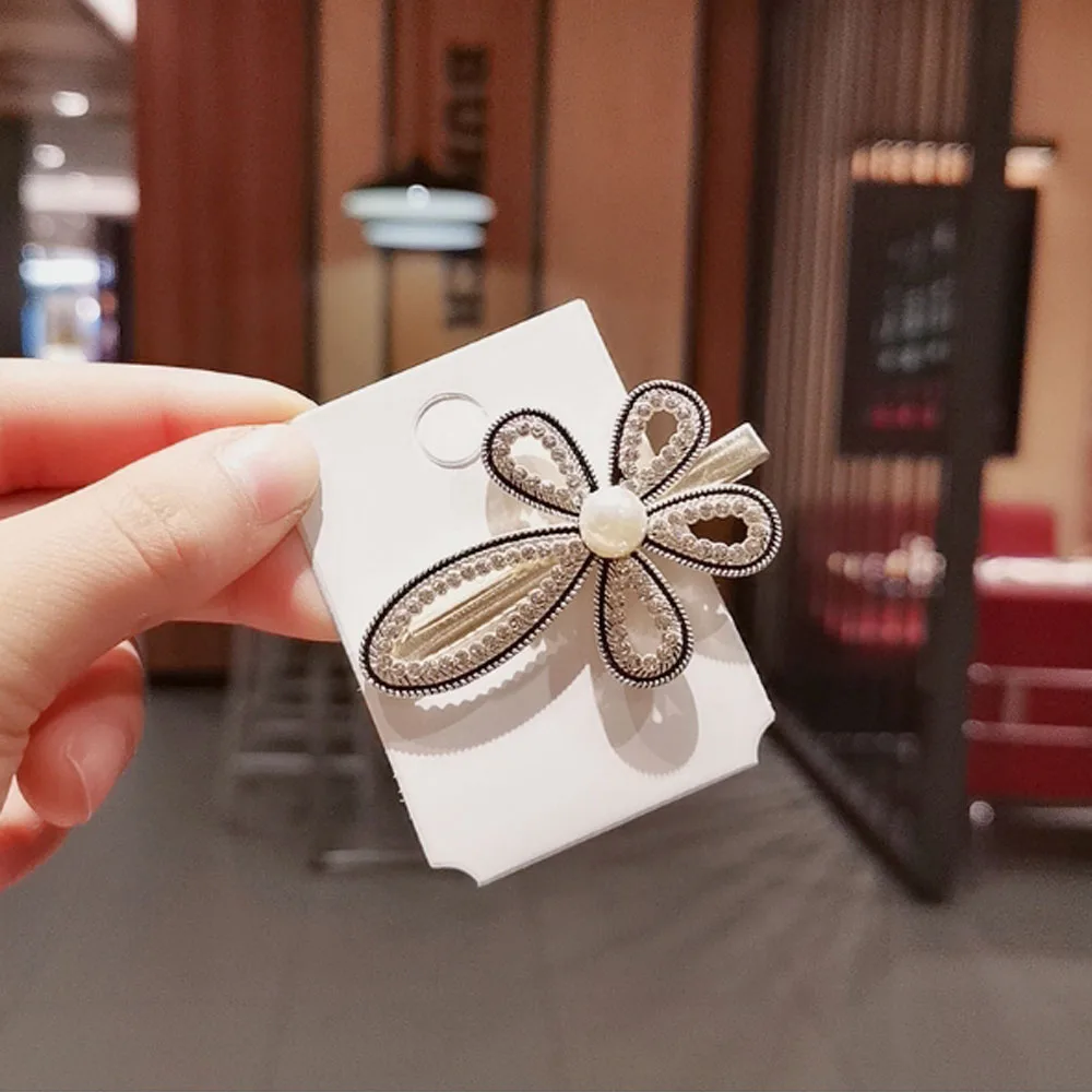 

Handmade Pearls Hair Clips Pin For Women Fashion Geometric Bowknot Barrettes Headwear Girls Sweet Top Clip Crystal Accessorie