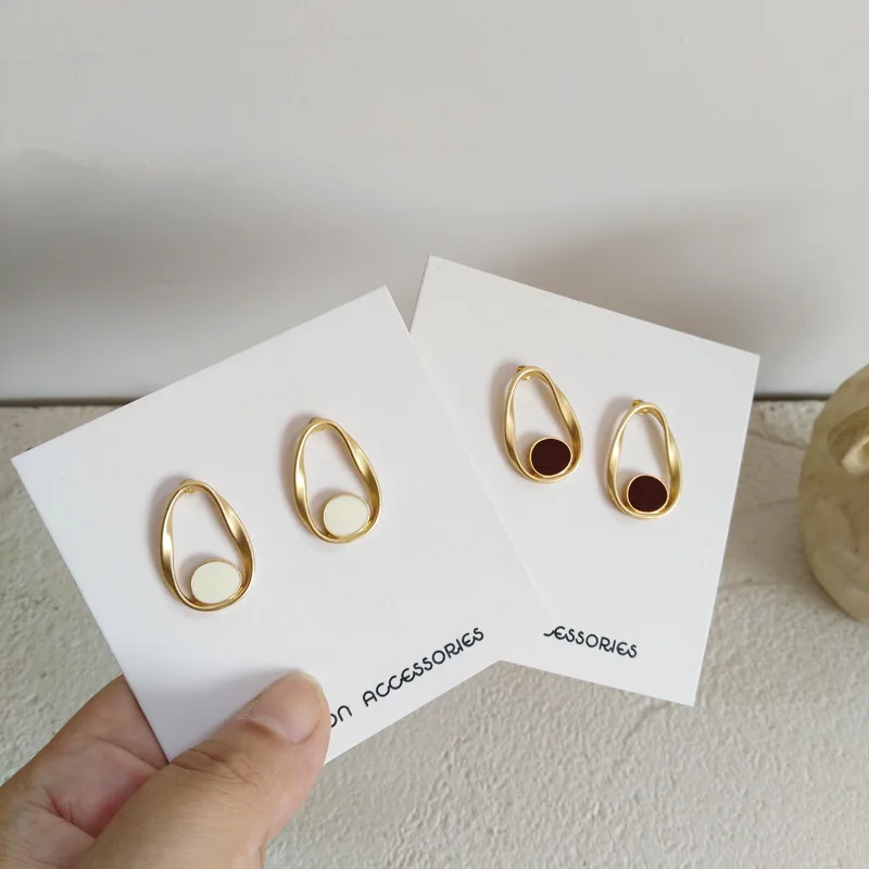 

Minimalist Geometreic Irregularity Alloy Stud Earrings For Women Gift Fashion New Jewelry 2020