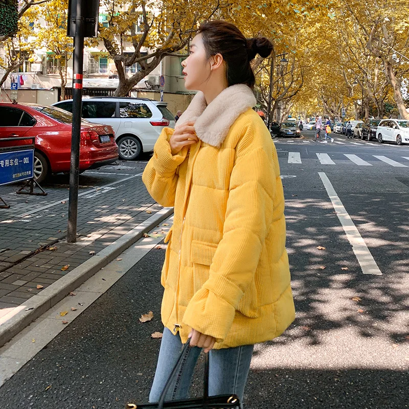 2021 New Women Fur Collar Corduroy Jacket Autumn Winter Female Plaid Short Parkas Ladies Outwear Fashion Warm Thick Padded Coat