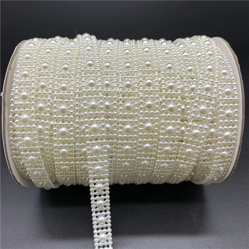 Бусины акриловые 2 шт. 10 мм с имитацией жемчуга цвета слоновой кости BEA1125 |