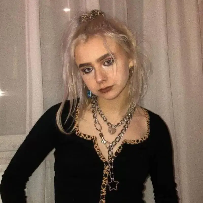 

Woman Tshirts Autumn Fall Knitted Bodycon Vintage Tshirt Women Black Crop Top T Shirt Street Korean Long Sleeve Top Cute Tops