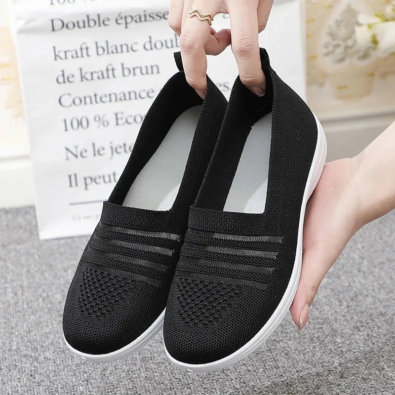 

Women Aqua Shoes Breathable Mesh Sandals Shoes Lightweight Quick-drying Comfortable Women Slip-On Mules Flats