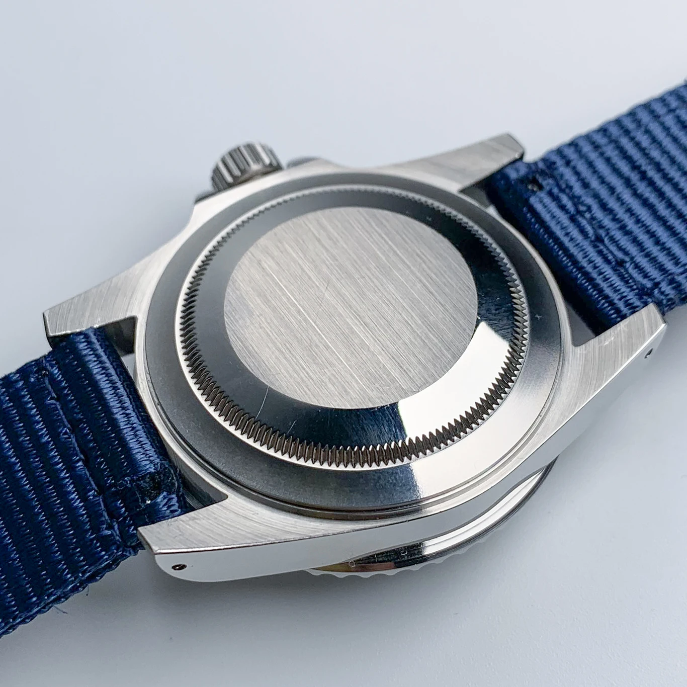 

Watch 1960 Mechanical Waterproof 40mm automatic Japanese Luminous Sapphire stainless steel case NH35 men's watch Nylon strap