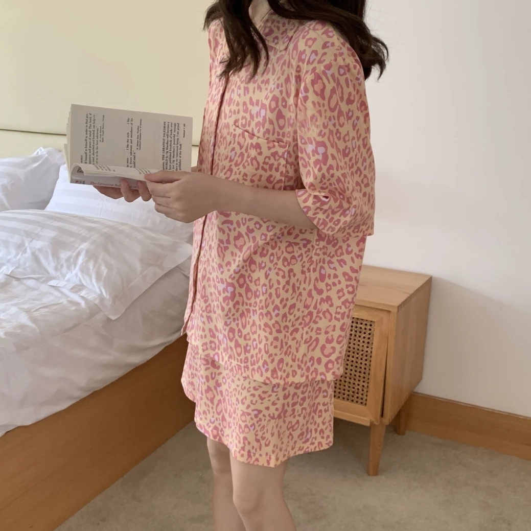 

Home Suit Women's Summer Korean Loose Leopard Print Short-sleeved Pajamas Shorts Western Sweet Pink Sleepwear Two-piece Suit