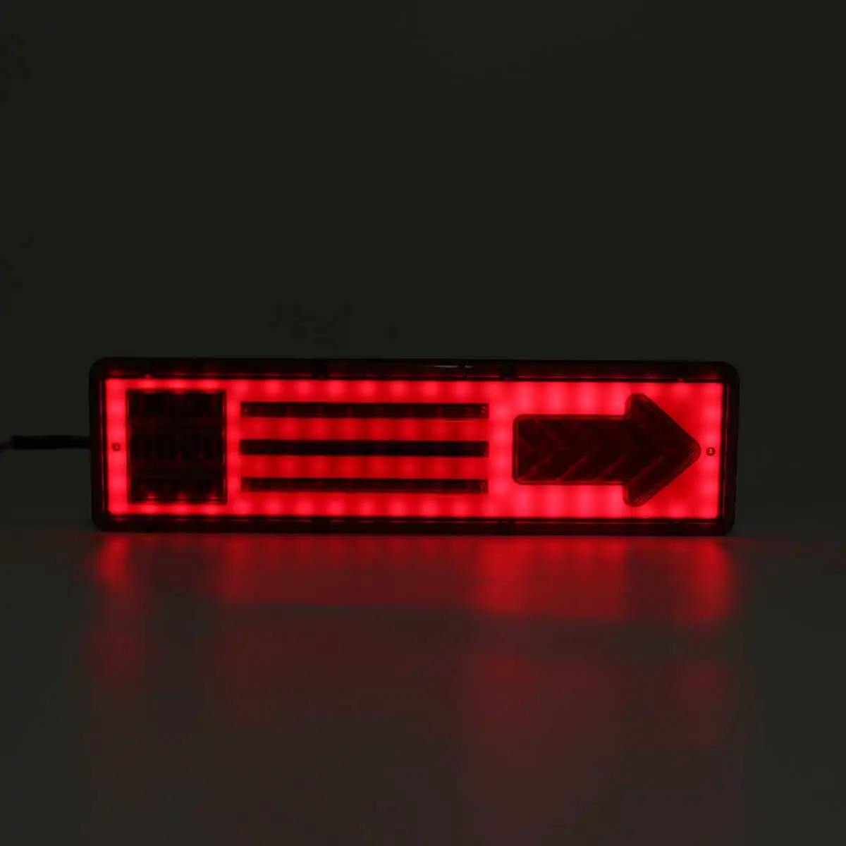 

Pair 24V Car Truck LED Rear Tail Light Warning Lights Turn Indicator Lamp For Car Truck Trailer Caravans Camp Waterproof Durable