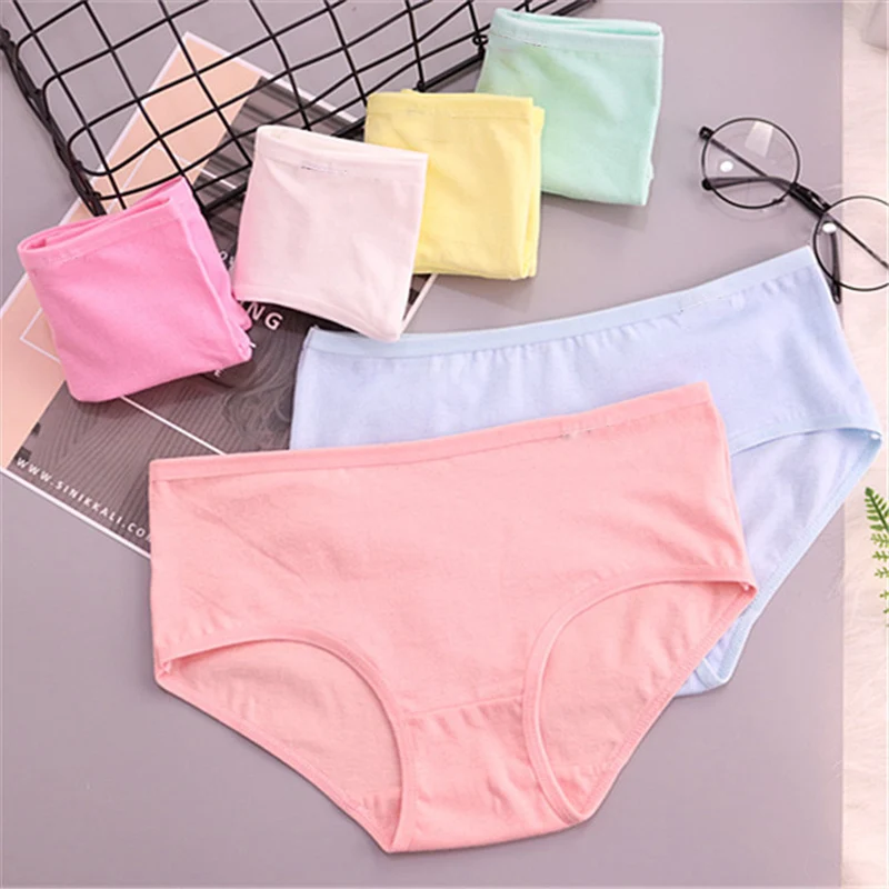 

New Pure Color Simple Underwear Ladies Pure Cotton Comfortable and Safe Close-fitting Mid-waist Briefs Breathable Clothing