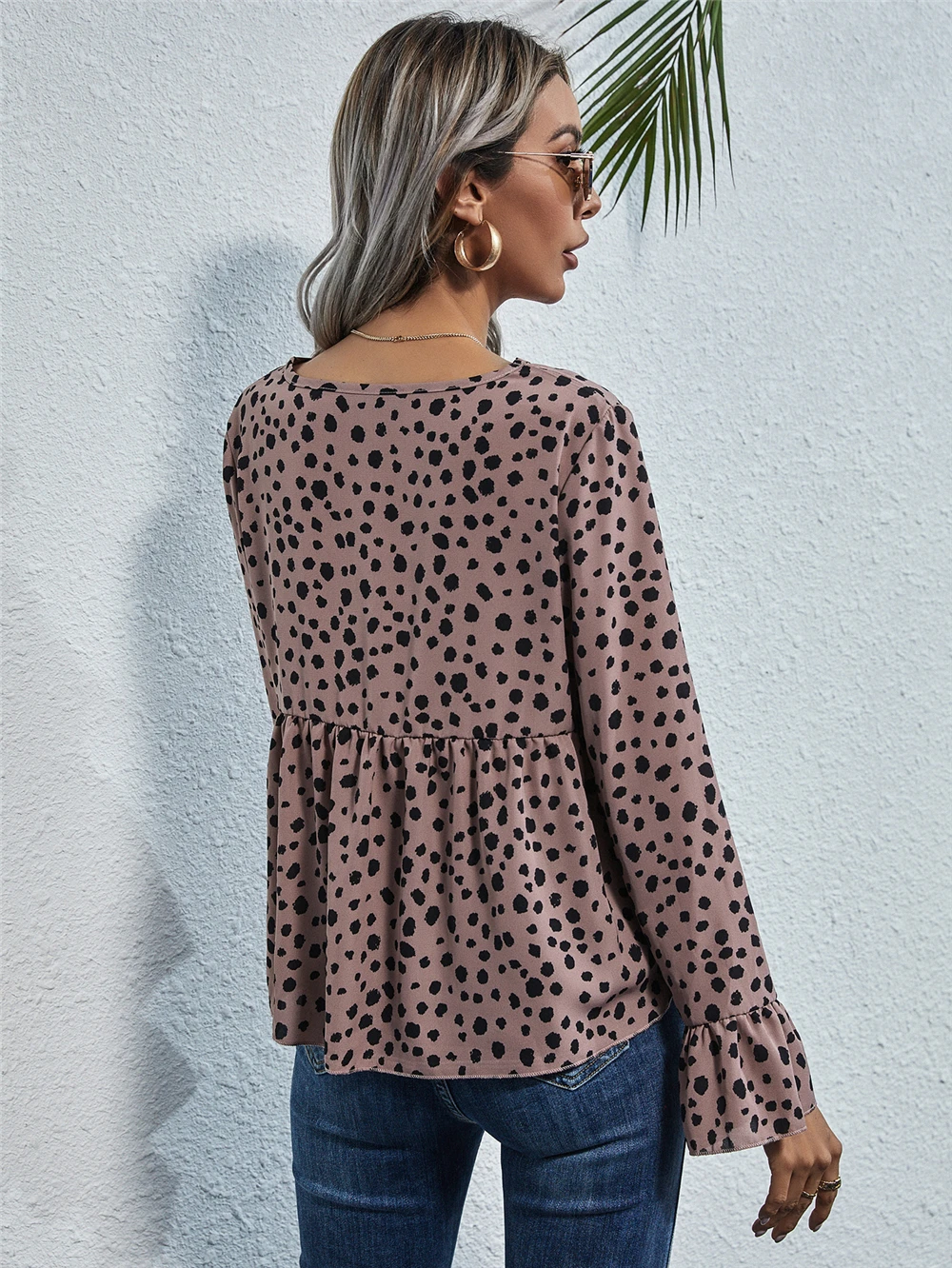 

2021 new ladies printed long-sleeved t-shirt ladies' daily wear sexy fashion temperament collocation casual outfit charming traf