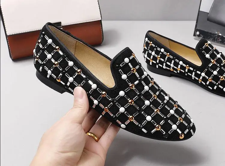 Лоферы со стразами женская повседневная обувь на плоской подошве с кристаллами