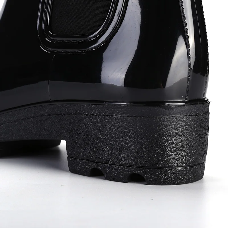 2021 Women Boots Soft Thick Wear-resistant Rubber Shoes Spring Autumn Fashion Short Boots Waterproof Anti-skid Water Shoes