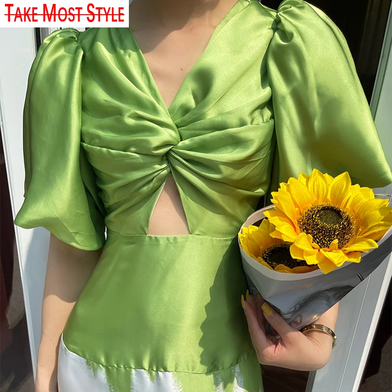 

Vintage Hit Color Dress For Women V Neck Puff Short Sleeve High Waist Hollow Out Midi Dresses Female Summer Fashion