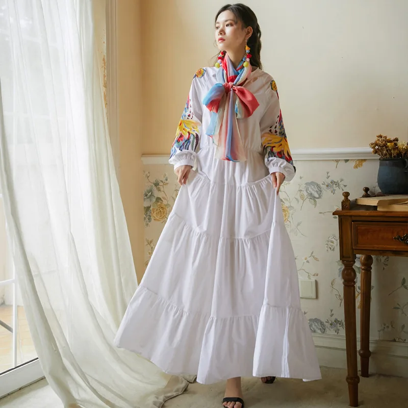 

Runway Indie Folk Peacock Embroidery Red Christmas Dress Lady V-Neck Fashion High Waist Bow Scarf Long Dresses Female