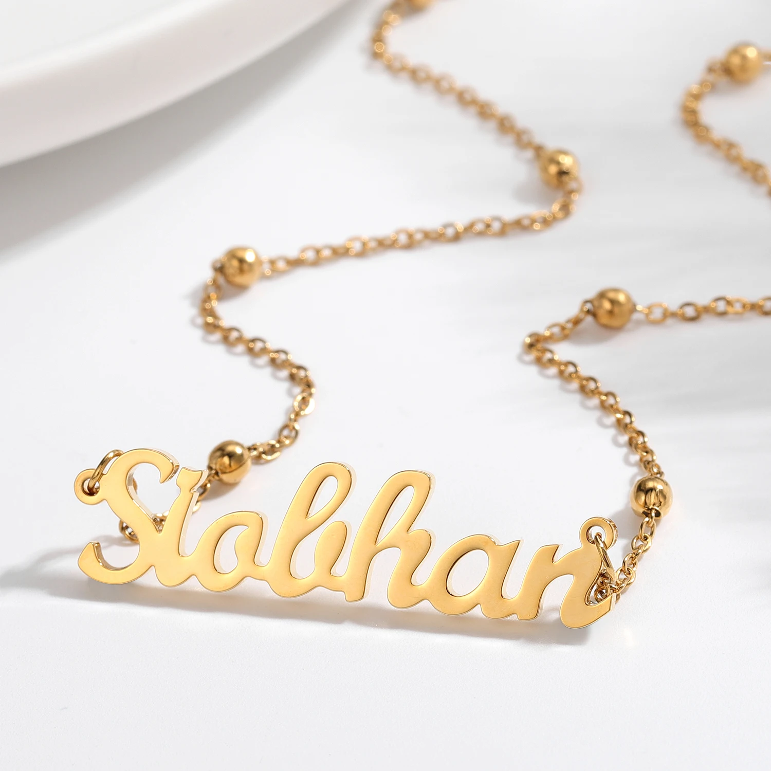 Collana con nome personalizzato collana con ciondolo a catena in acciaio inossidabile personalizzato in oro con catena di perle per regali di compleanno da donna