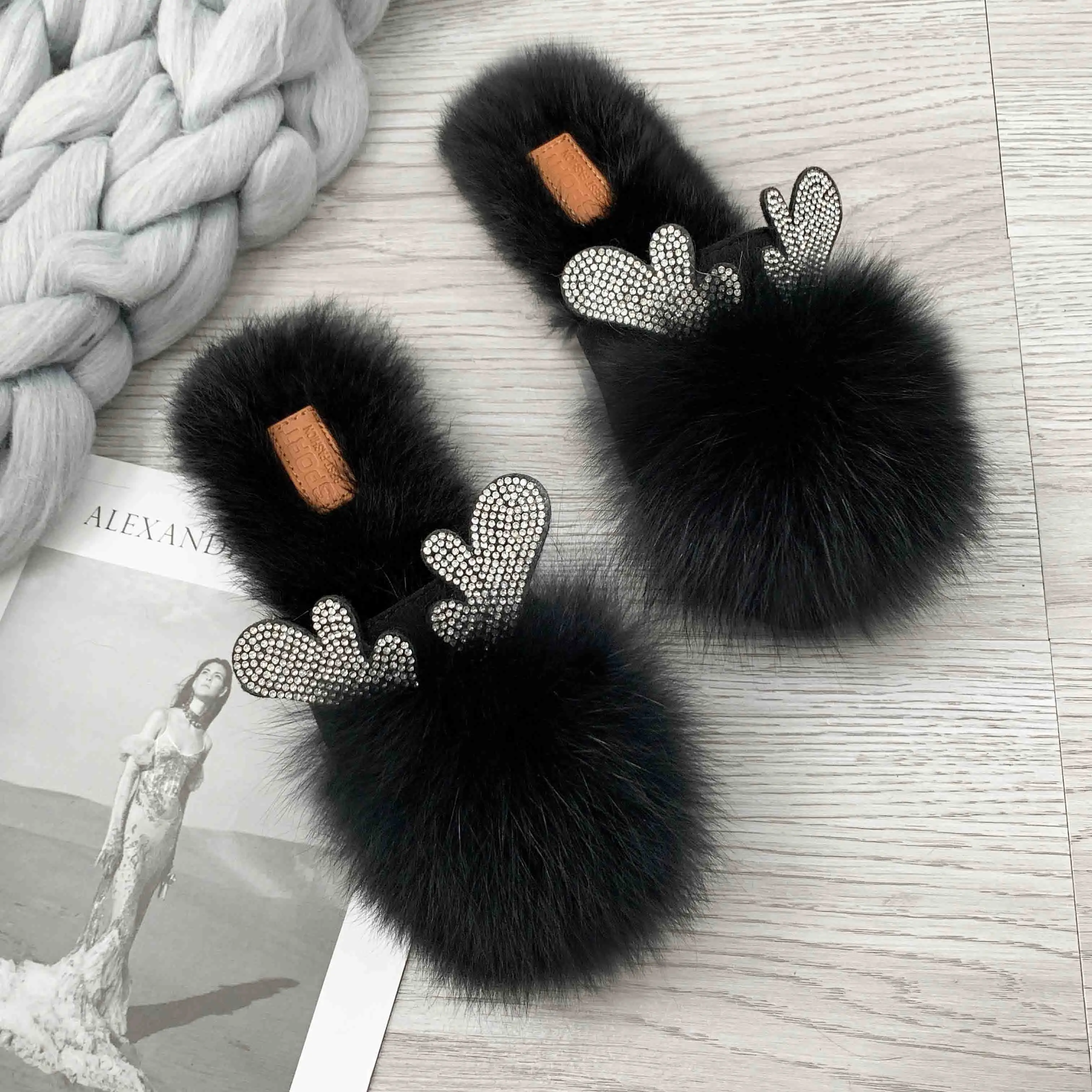 Дамские тапочки на меху для женщин Тапочки дома Сезон белого цвета с подкладкой