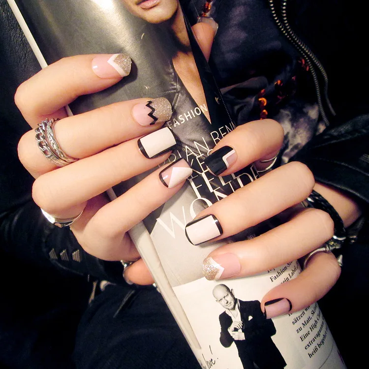 Геометрические фигуры короткие 24 листа/набор поддельные накладные ногти Советы