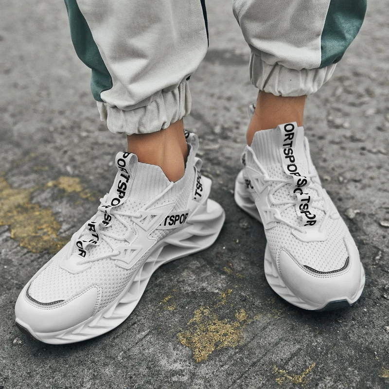 

2021 New Outdoor Man Free Running for Men Jogging Walking Sports Shoes High-Quality Lace-Up Athietic Breathable Blade Sneakers