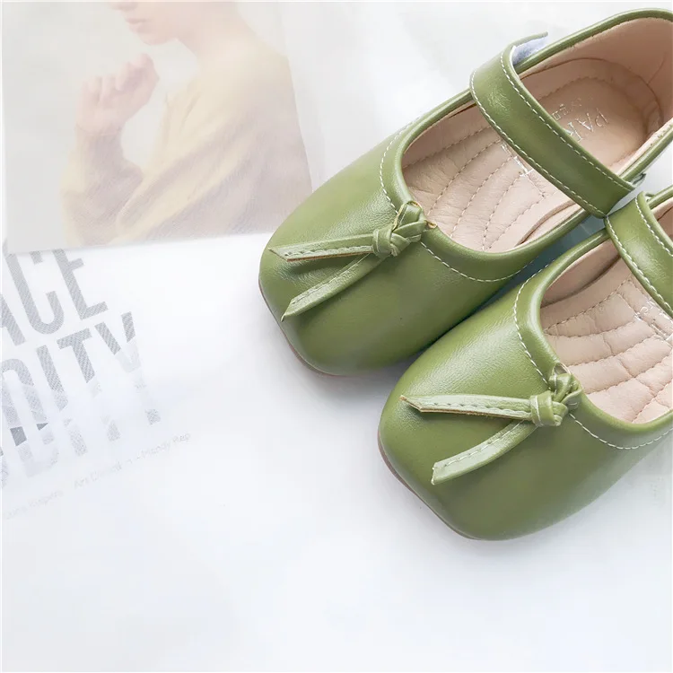 Soft bottom square head shoes for girls kids princess shoes spring and autumn Korean children bean shoes baby casual shoes